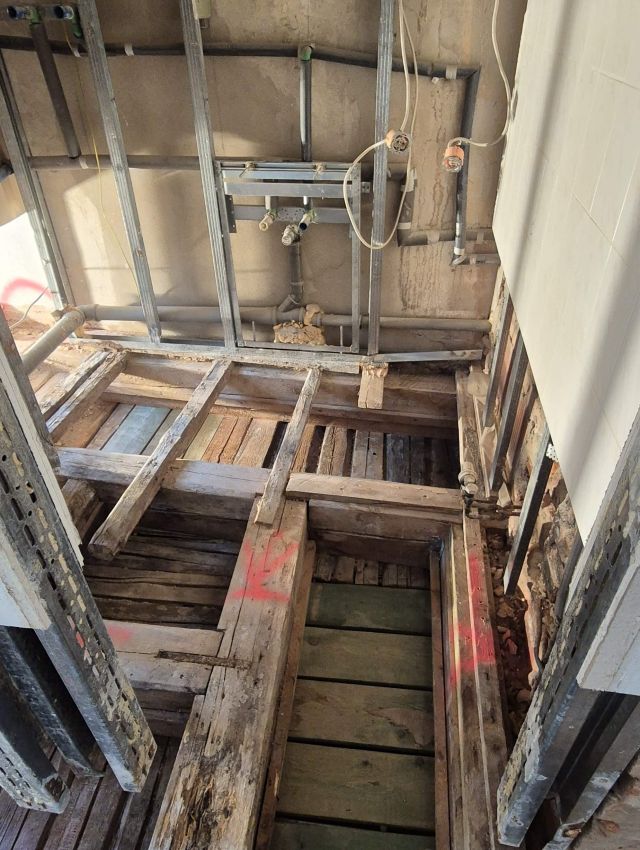 Plate Bauunternehmen Dresden Wasserschadensanierung Bauvorgaben Moritzburger Straße